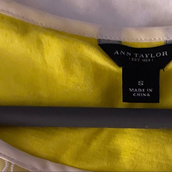 Ann Taylor Blouse - Picture 2 of 2